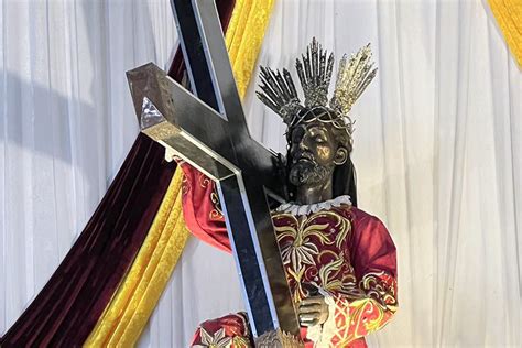 Brief history of the Black Nazarene and Quiapo .